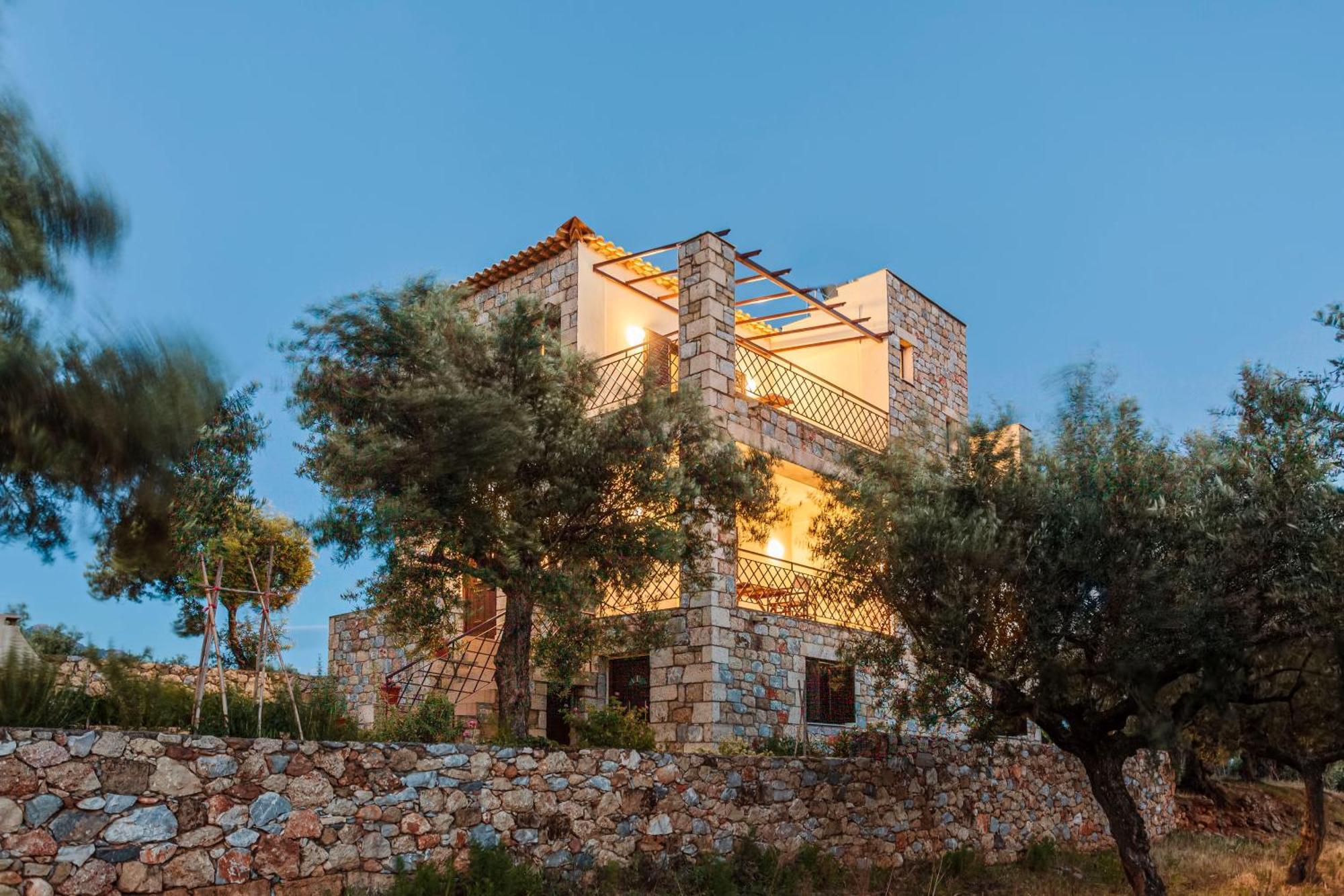 Villa Armonia, Sunset View And Relaxing Beach Vibe Proástion Buitenkant foto